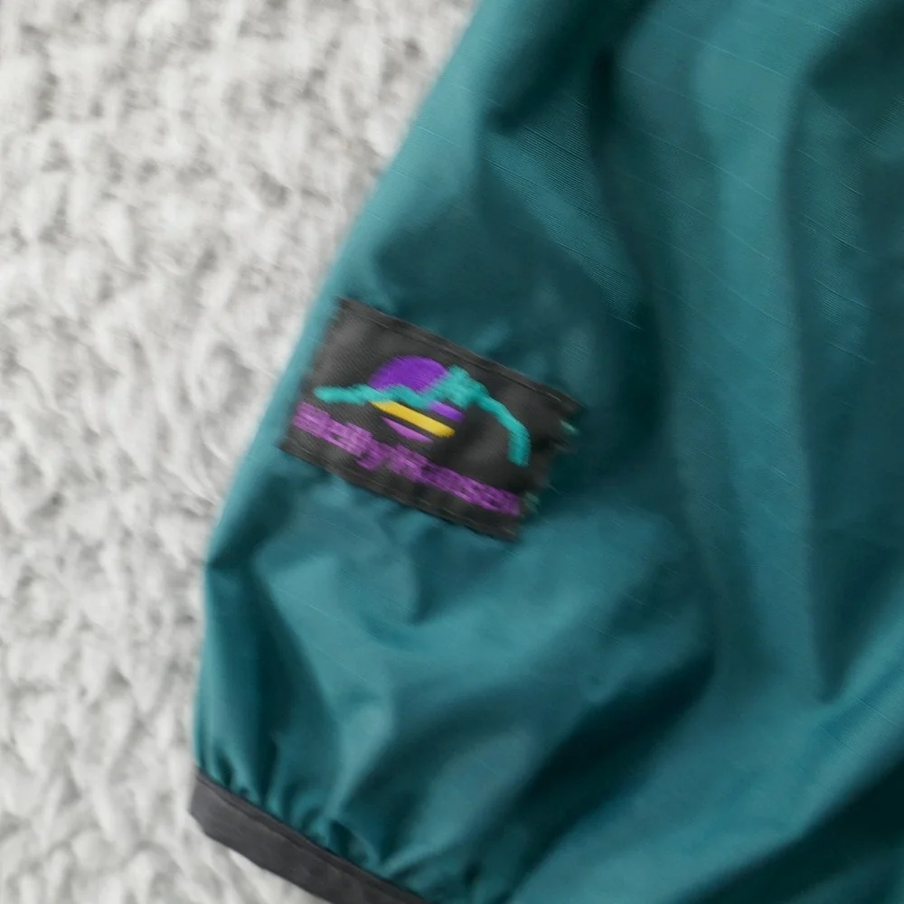 Helly Hansen Full Zip Windbreaker Jacket Large Green Purple Mens Hooded Nylon‎